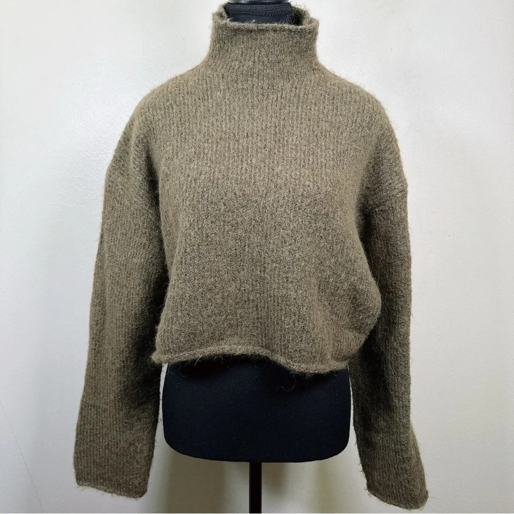 Zara Womens Size Medium Dark Olive Cropped Tunnel Knit Sweater - Picture 3 of 14